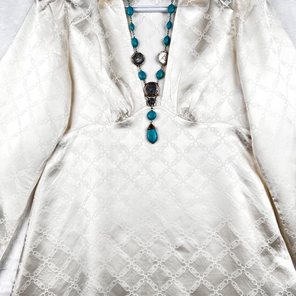 Breathtaking Ivory 100% Silk Blouse Top Christmas Party - Picture 3 of 15